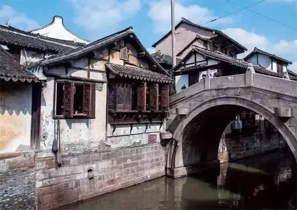 逃出田园庭院
